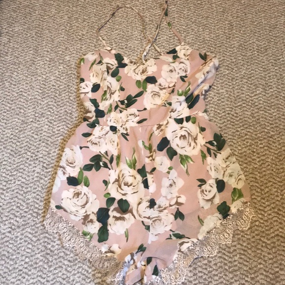 Tobi Other - Floral romper